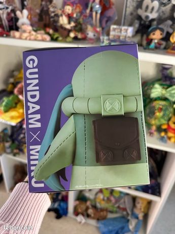 Figurine chibi gundam - Hatsune miku