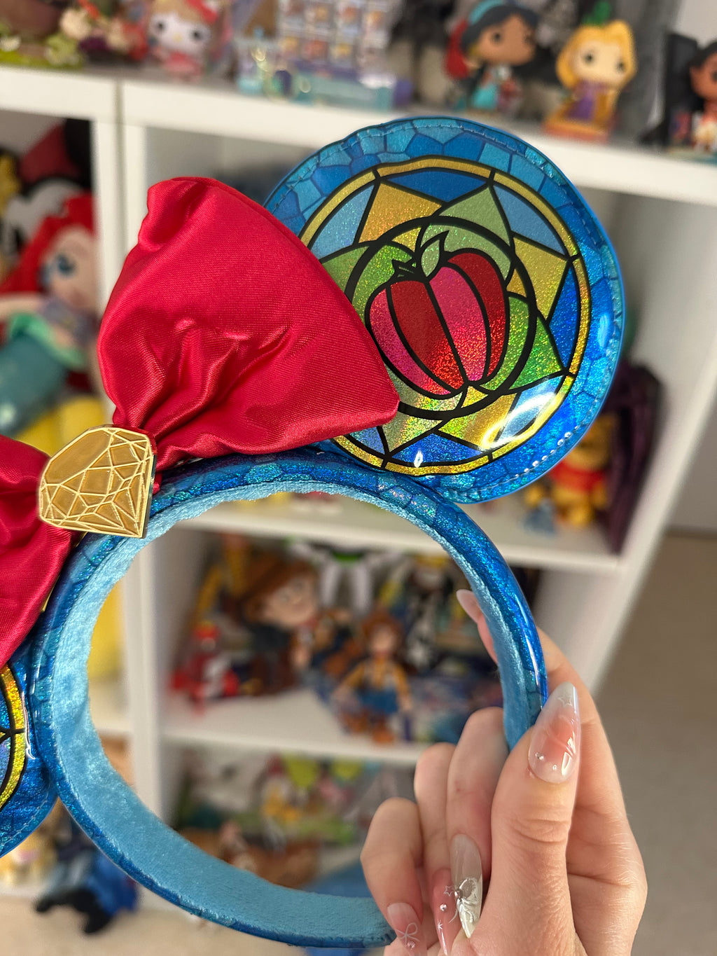 Ears blanche neige style vitrail